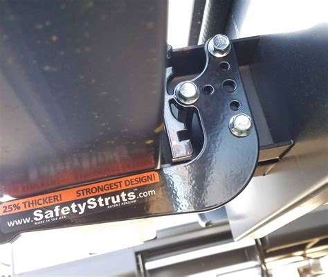 rv safety struts